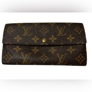Authentic Louis Vuitton Sarah Long Wallet – Classic Monogram made